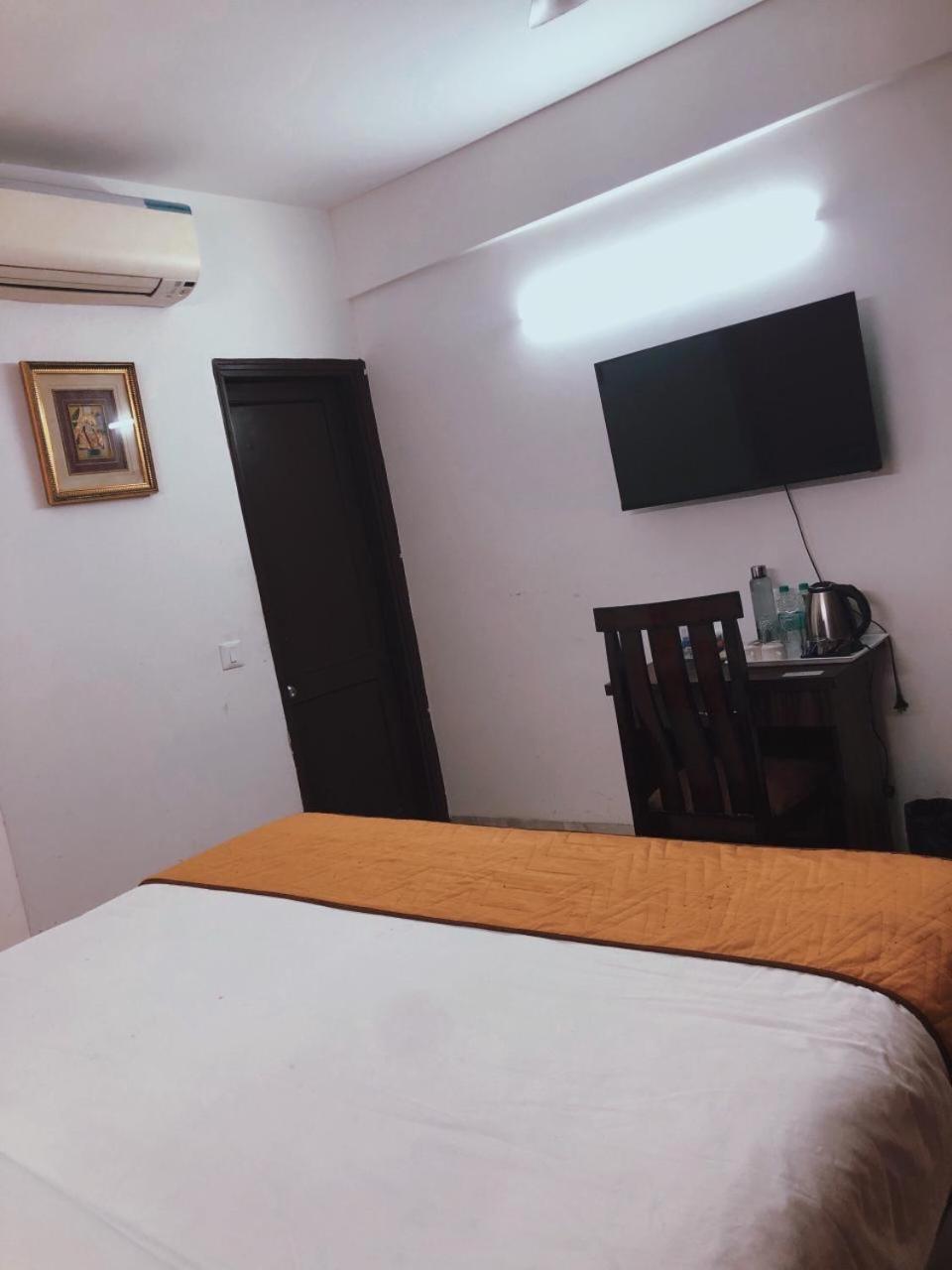 Awasthi Kozi Stays B&B - Closest To Vfs 新德里 外观 照片